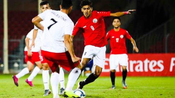 مهاجم المنتخب الوطني 