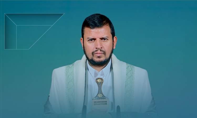 الناشط الخليجي العسلول يعلق على ظهور قائد الثورة السيد عبدالملك الحوثي في خطابه الأخير بقوله هنا صوت القائد هنا زلزال الحق قد أطلَّ الأسد من عرينه، فانكفأت الوجوه، وارتعدت أوصال الخوف في صدور الخائنين.