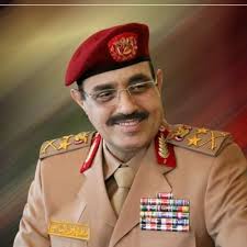 الفريق السامعي يعزي نائب رئيس الوزراء لشئون الدفاع والأمن 