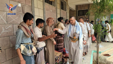 المدير التنفيذي للهيئة اليمنية للمواصفات ونائبه يزورا المرابطين في جبهتي المجاعشة و الشراعي بمديرية مقبنة محافظة تعز