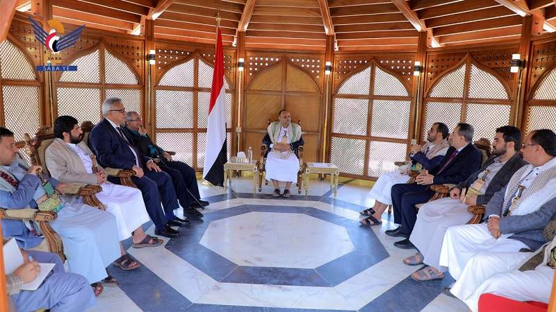 رئيس الوفد الوطني المفاوض يقدم للرئيس المشير المشاط احاطة مفصله حول المفاوضات ويكشف آخر المستجدات