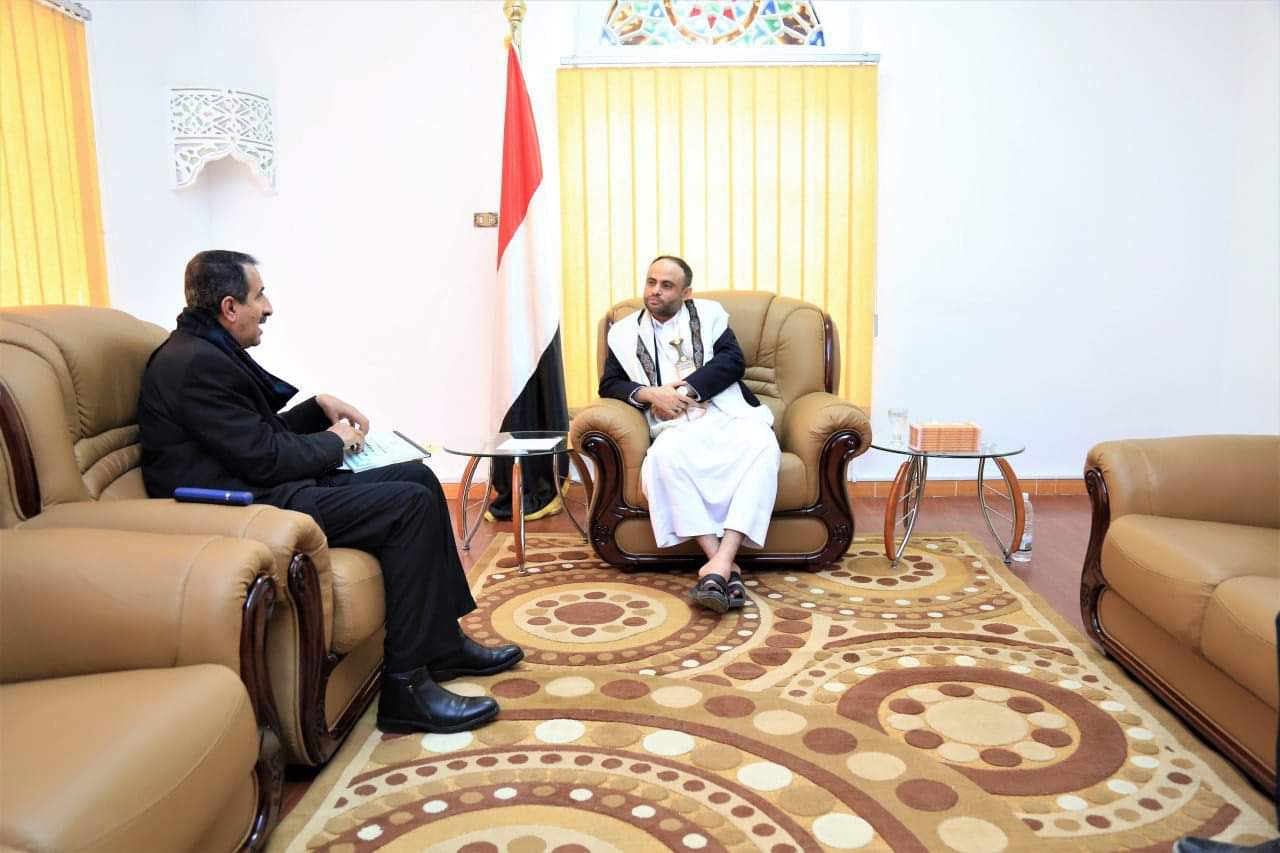 هذاء ما جرى بين الرئيس المشاط واللواء الرويشان ...
