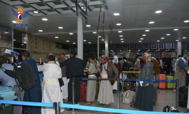 عودة الدفعة الثاني من الحجاج إلى مطار صنعاء الدولي
