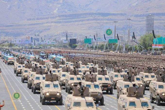 سقطرى تعلق رسميا على العرض العسكري للقوات صنعاء يوم أمس الخميس ....