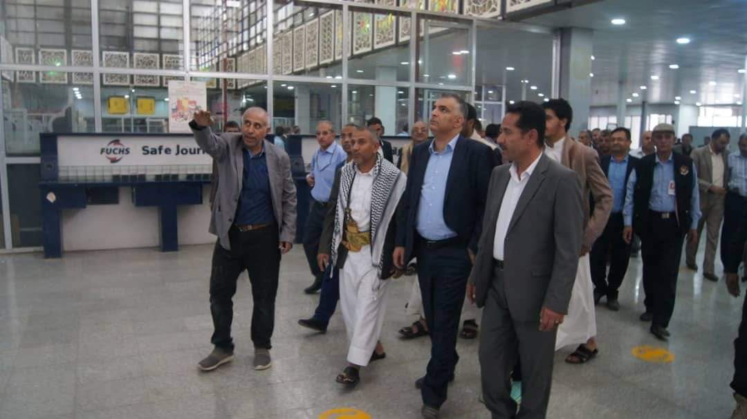 وزير النقل : مطار صنعاء الدولي جاهز جهوزية تامة لاستقبال الرحلات .. وأول طائره توصل بعد 6 ساعات