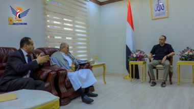 صنعاء : الرئيس المشاط يلتقي عضو السياسي الأعلى 