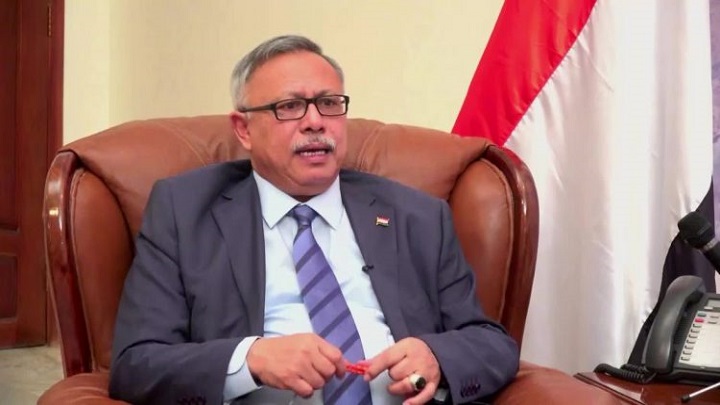 مقابلة مع قناة المسيرة.. رئيس حكومة الإنقاذ: السفيرين الأمريكي والسعودي كانا الحاكمين لليمن واللجنة الثورية 