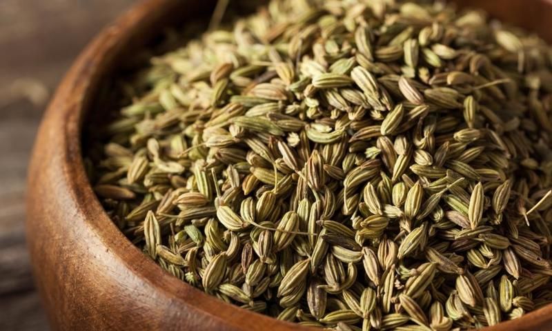 عشبة سحرية موجودة في كل منزل تقضي على السعال والزكام بلحظات.. احرصوا عليها