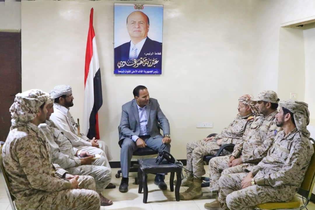بعد سيطرة قوات صنعاء على الجبال الاستراتيجيه ومركز الجوبه .. قوات التحالف يبلغ عددا من قيادات ومسؤولي الشرعية في مأرب بسرعة مغادرة المدينة ..