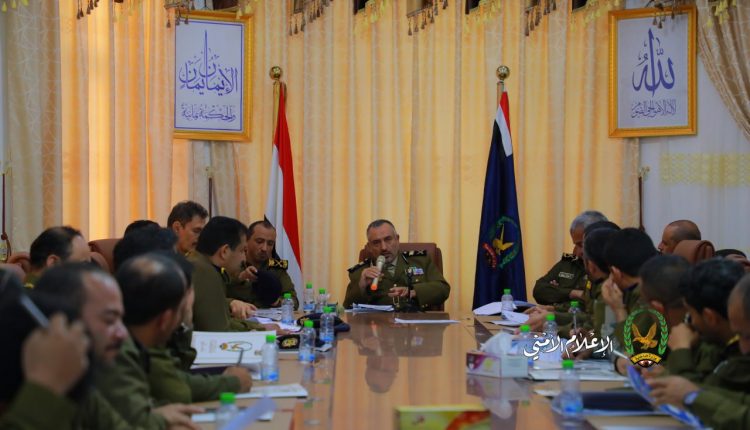 وزير الداخلية يرأس اجتماعا استثنائيا لقيادة الداخلية ومدراء العموم ومدراء شرطة العاصمة والمحافظات.
