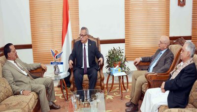 رئيس حكومة الإنقاذ الوطني الدكتور عبدالعزيز بن حبتور يلتقي معالي وزير الثقافة لمناقشة أوضاع القطاع الثقافي