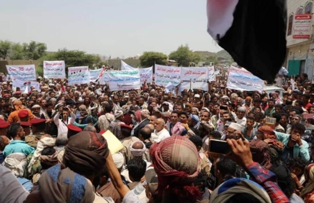 قتلى وجرحى في مسيرة اليوم بتعز .. ومصادر تكشف عن الجهة المنفذه..؟!