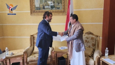 صنعاء تزف خبر سار بخصوص عودة برنامج الغذاء العالمي واعتماد المقيم الجديد  ..