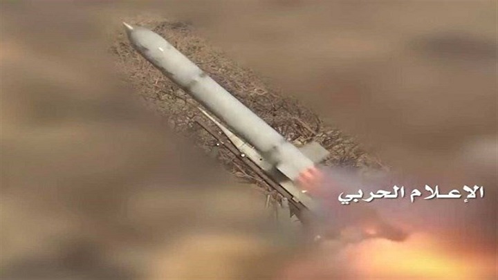 إطلاق عدد من صواريخ 