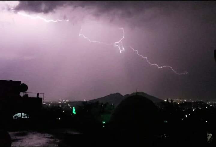 الأرصاد يتوقع حالة الطقس خلال الساعات القادمة ، والفلكي 