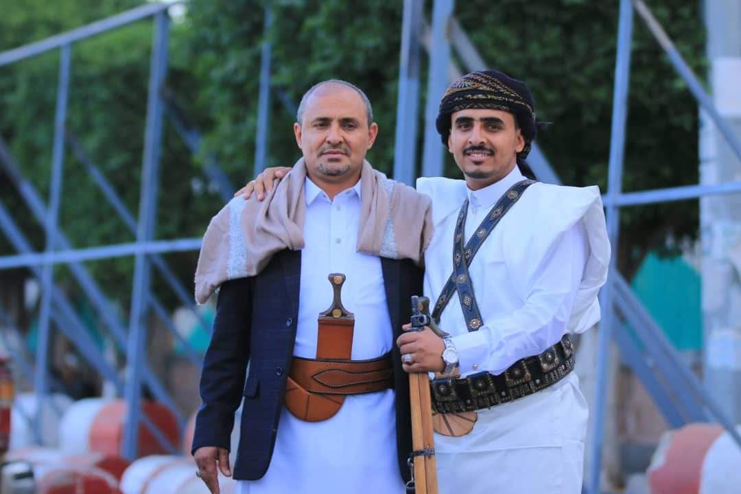 الصديق العزيز مرشد محمد المنصوب يحتفل بمناسبة زفاف نجله عاصم تهانينا