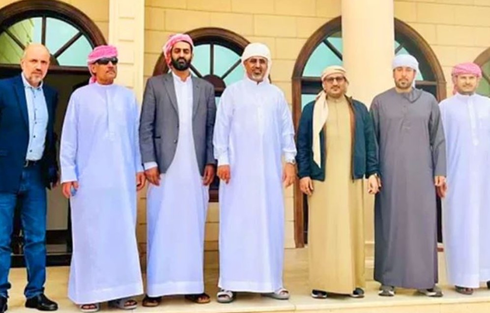 إتفاق سري بين الإنتقالي والخائن طارق عفاش برعاية إماراتية حول موعد إعلان الإنفصال