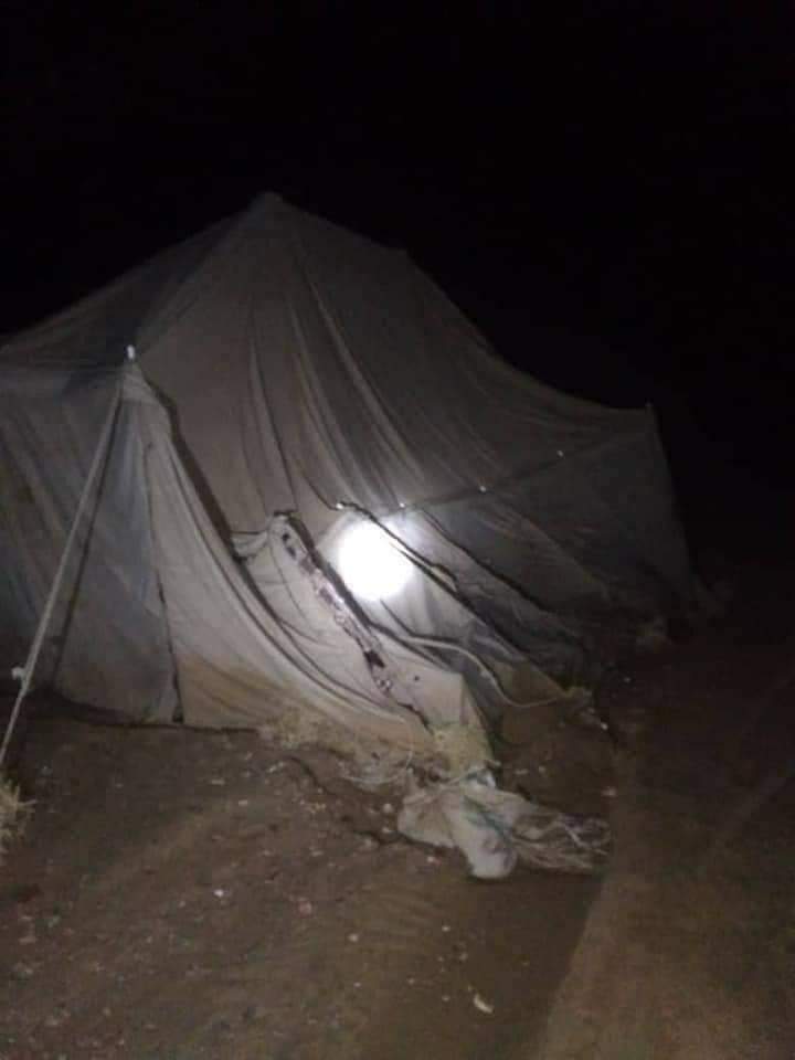بالصور  : أمطار وسيول جرفت خيام  النازحين في محافظة مأرب