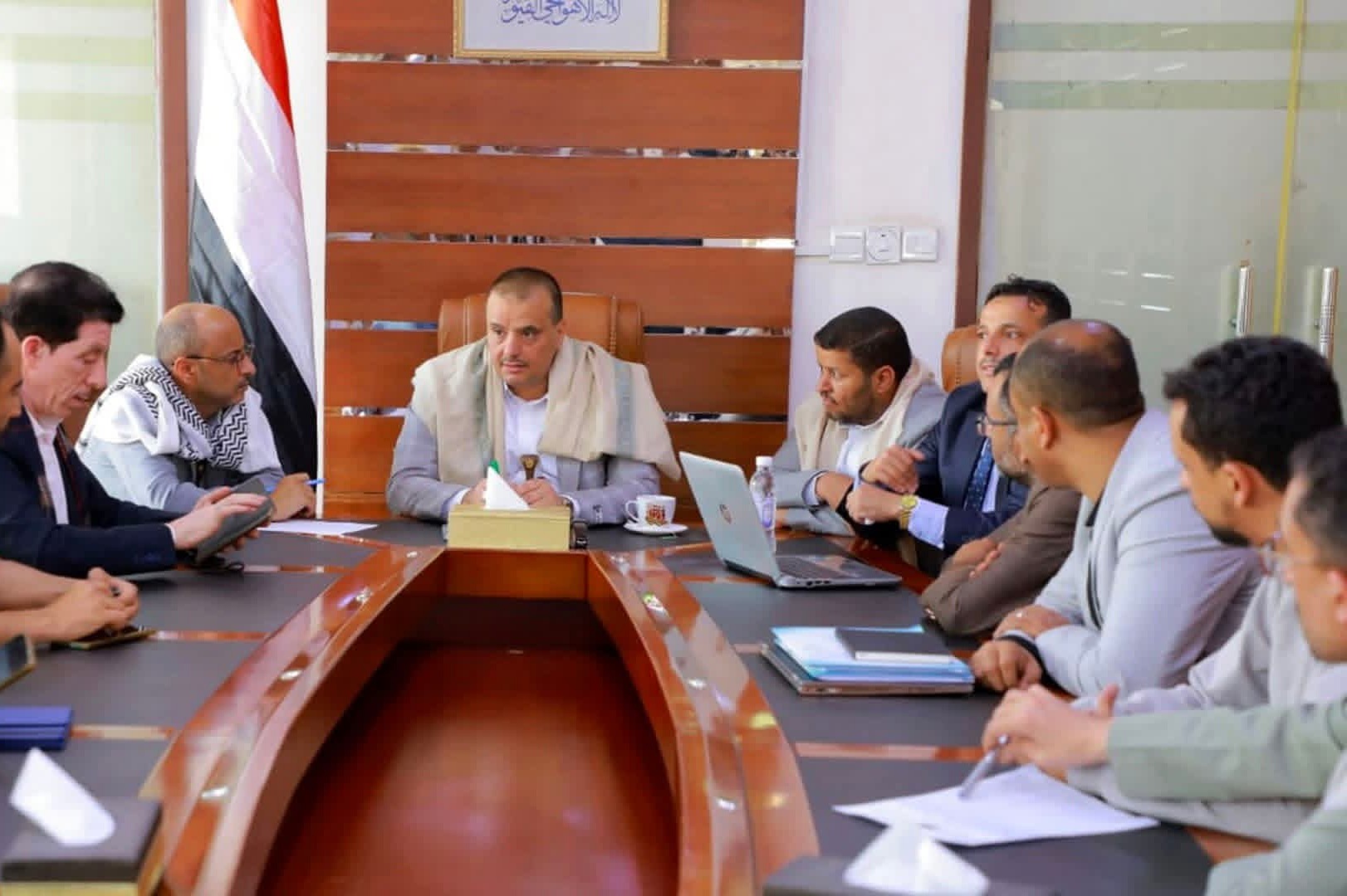 مناقشة استكمال تطوير الربط الإلكتروني والنافذة الواحدة بالمنافذ الجمركية