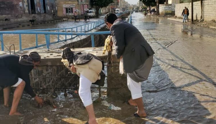هطول أمطار غزيرة على بعض المحافظات اليمنية وتحذير للمواطنين مماسيحدث خلال الساعات القليلة القادمة