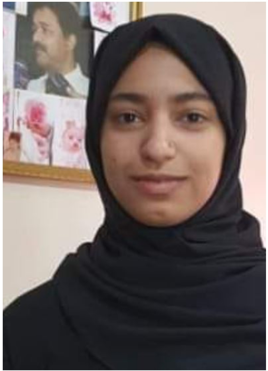 شاهد بالصورة هذه هي الطالبة رميلة الشرعبي التي وجدت ميته داخل سيارتها بعد اربعه ايام من موتها في منطقة حدة بصنعاء