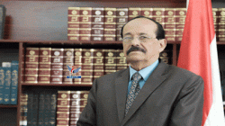 العيدروس يعزي في وفاة وزير الخدمة المدنية ..