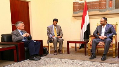 رئيس المجلس السياسي يستقبل المبعوث الخاص لوزارة الخارجية السويدية إلى اليمن