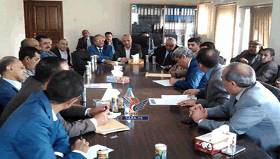 إجتماع موسع للأحزاب السياسية مع “حكومة الإنقاذ” في صنعاء لإيجاد رؤية مدنية قوية