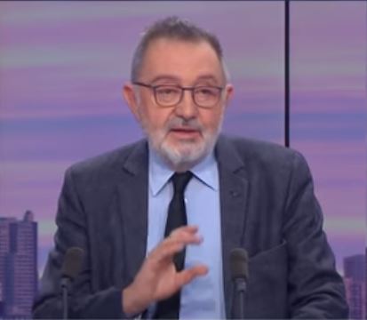السفير الفرنسي السابق لدى اليمن يفجر فضيحة مدوية ويكشف عن اهداف السعودية والإمارات من حربهم على اليمن وللعام الثامن على التوالي