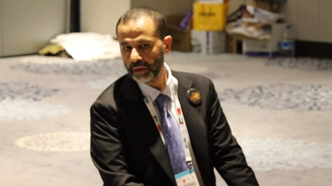 إصابة حميد الأحمر بمرض خطير نقل على إثره إلى لندن وحكومة المرتزقة تقدم كافة التسهيلات وتأمر السفارة بتقديم كافة الخدمات للمريض