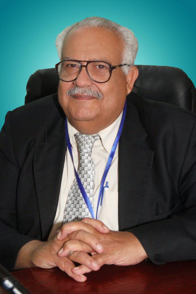 البرفسور الدكتور يحيى الحريبي... رائد التخدير الذي منح اليمن نبضه الآمن