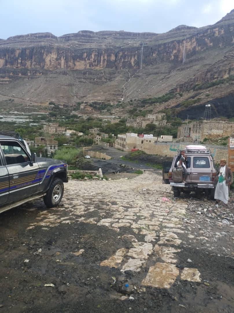 بد صرف نصف راتب في مناطق حكومة صنعاء  ..