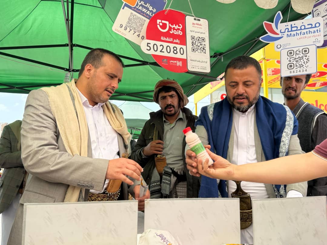 مدير هيئة المواصفات والمقاييس يزور معرض بروج العائلي