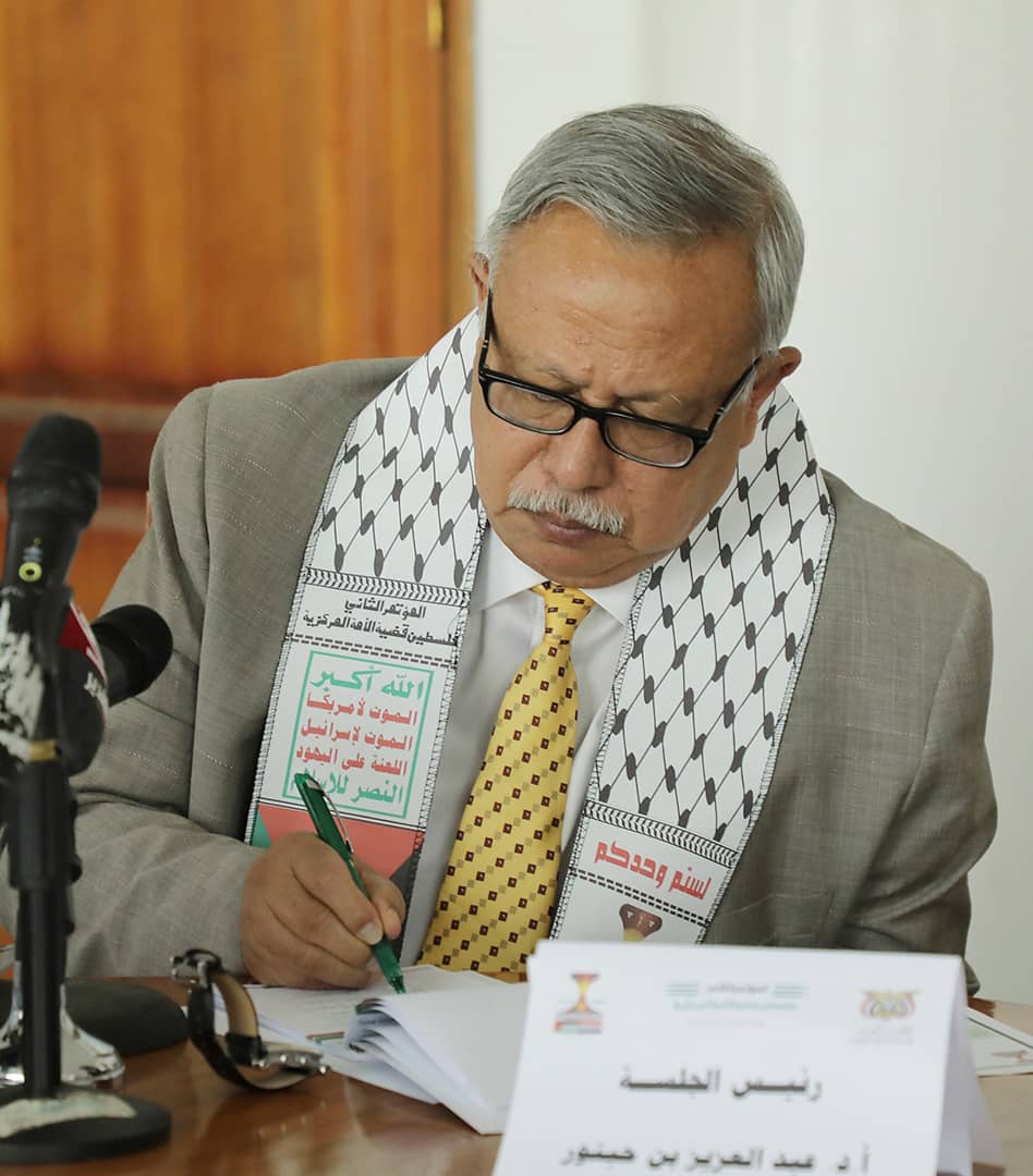 ماذا يحدثُ في المُحافظاتِ الجنوبيَّةِ والشَّرقيةِ اليمنيَّةِ الواقعةِ تحتَ الاحتلالِ السُّعوديِّ ومَشيخةِ الإماراتِ؟