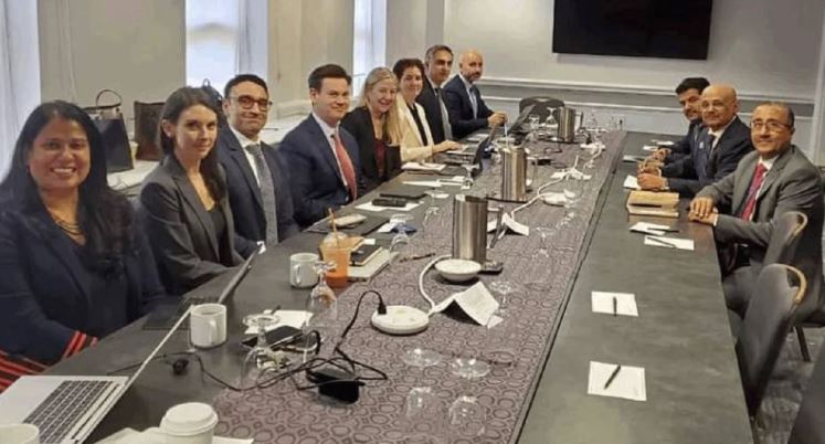 بضغط من أطراف إقليمية ودولية تحركات جديدة لتغييرات عاجلة لعدد 6 حقائب وزارية  في الحكومة