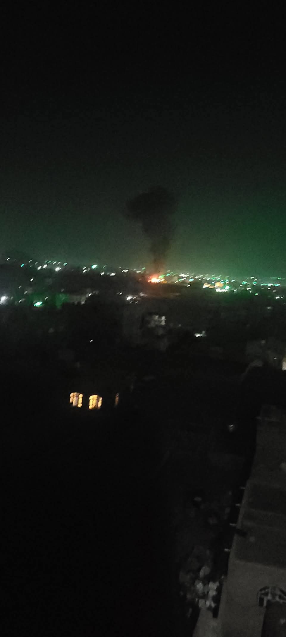 طيران العدوان الإسرائيلي يسبب انفجارين عنيفين هز جنوب العاصمه صنعاء .. المكان المستهدف وصور