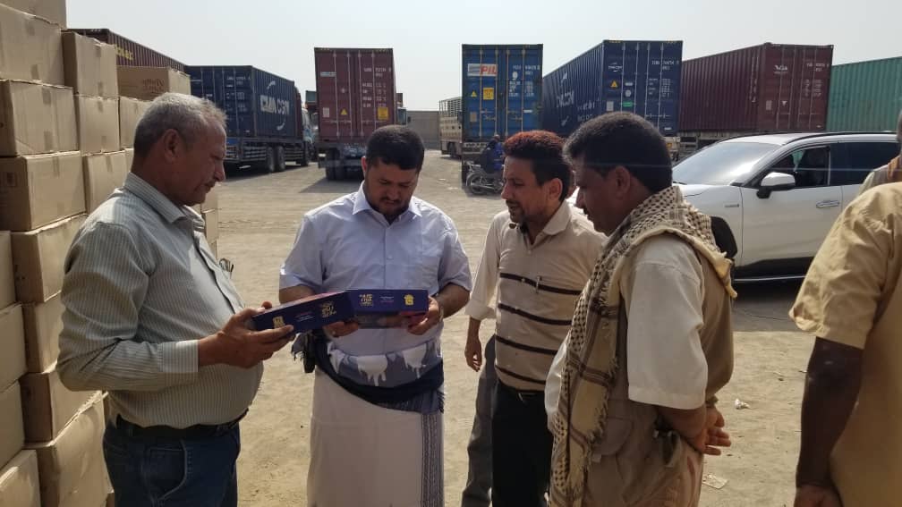 مدير عام هيئة المواصفات والمقاييس يزور ميناء الحديدة وفرع الهيئة بالمحافظة ويؤكد على أهمية الرقابة على السلع الواردة