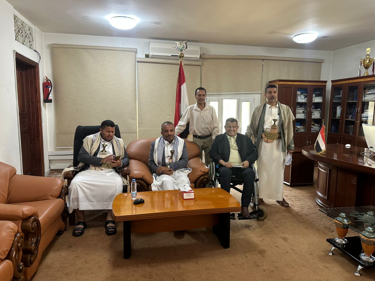 مدير عام هيئة المواصفات يزور وزير الخدمة المدنية لتعزيز التنسيق المؤسسي وتطوير العمل الإداري