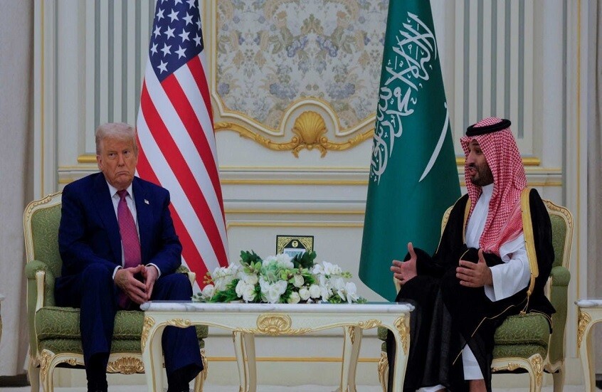 بعد إشادة ترامب بالسعودية والإمارات وقطر ناشط سعودي يحذر دول الخليج من الفخ الأمريكي