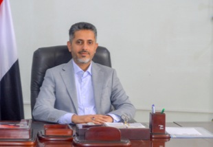 حكومة صنعاء تدعو كافة المواطنين توخي أقصى درجات الحيطة والحذر والمسؤولية من هذا الأمر والحفاظ على هذا السلاح المهم في مواجهة العدوان