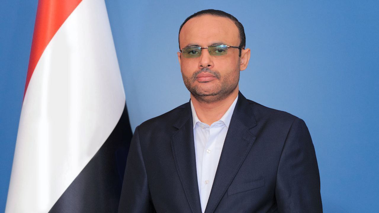 الرئيس المشاط يعزي في وفاة الدكتور 