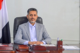 عاجل...حكومة صنعاء ترد على إستهداف العدو الامريكي والإسرائيلي لميناء الحديدة ومصنع أسمنت باجل بمحافظة الحديدة