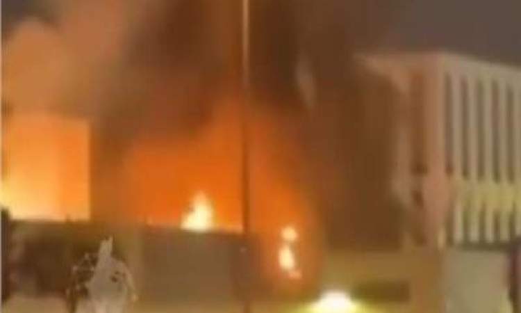 خروج مطار دبي الدولي عن الخدمة وتعليق رحلات الطيران وهذه الاسباب التي جعلت منشآت الامارات الحيوية عرضة للاستهداف الإيراني