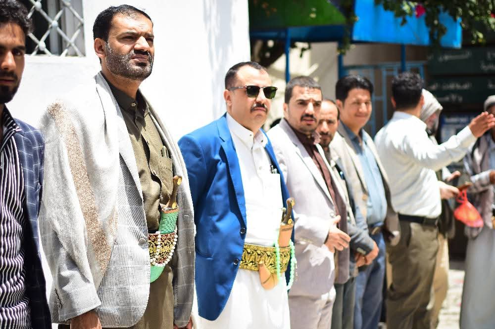 بحضور نائب المدير العام .. ابو هاشم الفهد .. وقفة تضامنية في مستشفى الأمل نصرةً لغزة تحت شعار: 