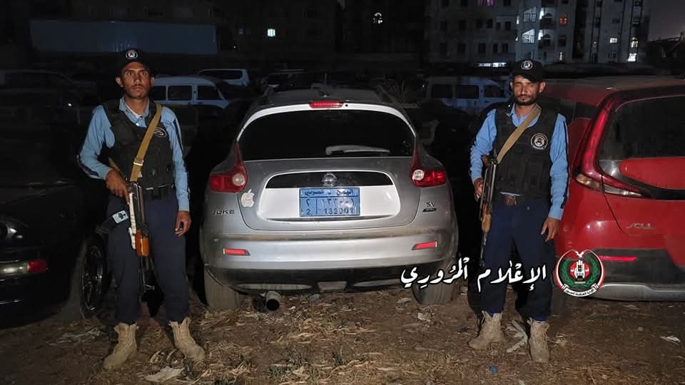 الضبط المروري بصنعاء يضبط عدد من السيارات التي تمارس شي غير أخلاقي وتسببت الى إصابة مواطنين ..