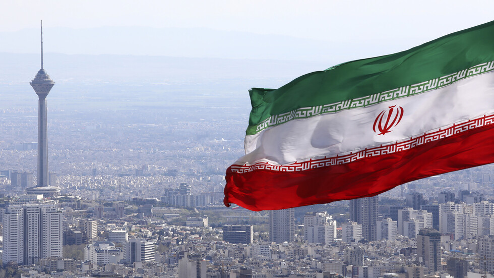 ايران ترفض عدة وساطات إقليمية ودولية لوقف إطلاق النار وتضع الشرط الأساسي لأي مسار تفاوضي