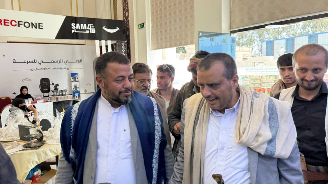 مدير هيئة المواصفات والمقاييس يزور معرض بروج العائلي