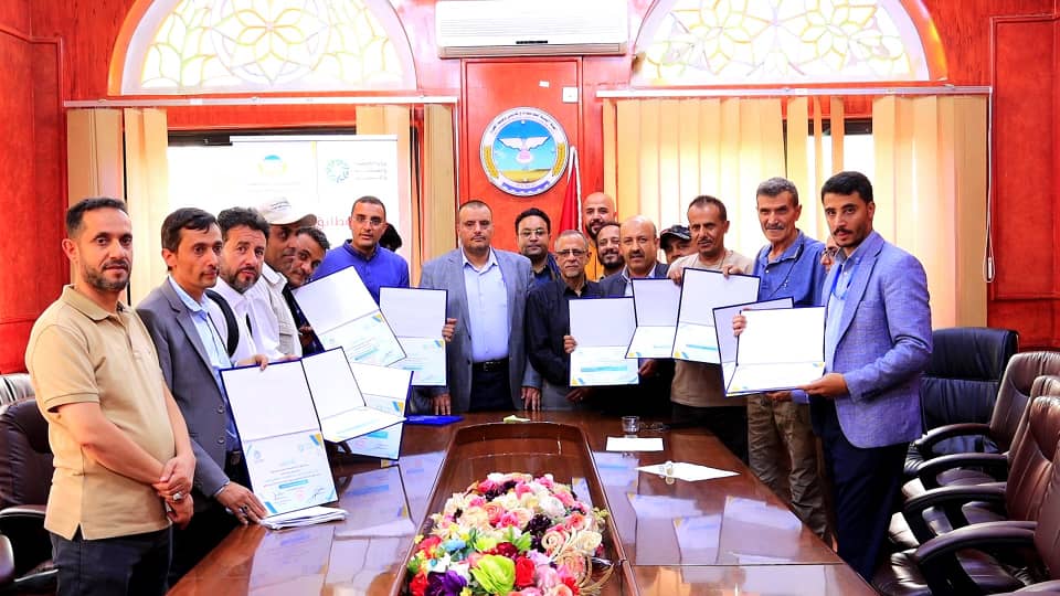 المواصفات والمقاييس تكرم مجموعة من موظفيها المتميزين بعدد من الإدارات الحيوية بالهيئة
