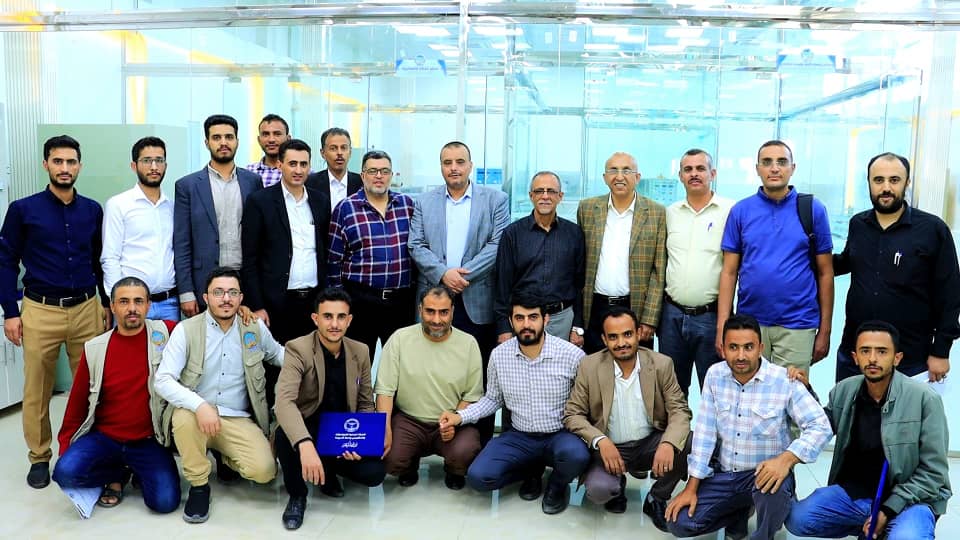 المواصفات والمقاييس تكرم مجموعة من موظفيها المتميزين بعدد من الإدارات الحيوية بالهيئة