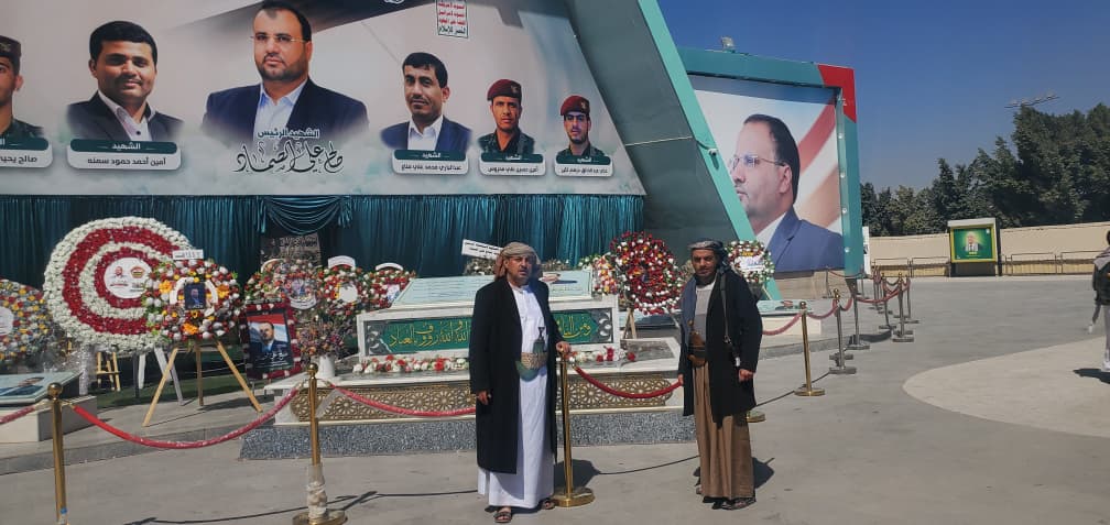 مستشار رئاسة الجمهورية الشيخ محمد القاز يزور ضريح الشهيد الرئيس صالح الصماد